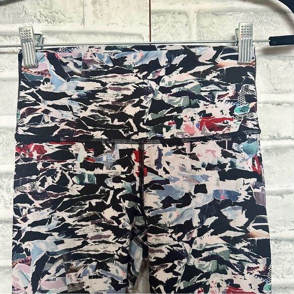 Lululemon Wunder Under Hi-Rise Leggings Size 4 - Picture 7 of 9